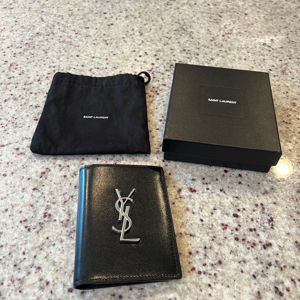 Saint Laurent CASSANDRE CREDIT CARD WALLET IN SMOOTH LEATHER